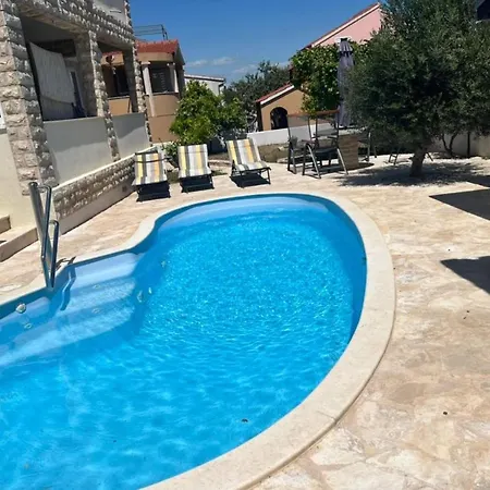 Engelmark Apartment *